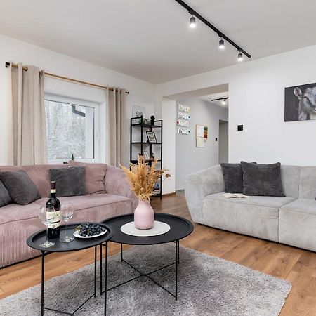 Dablin 9 Villa Корбелов Екстериор снимка